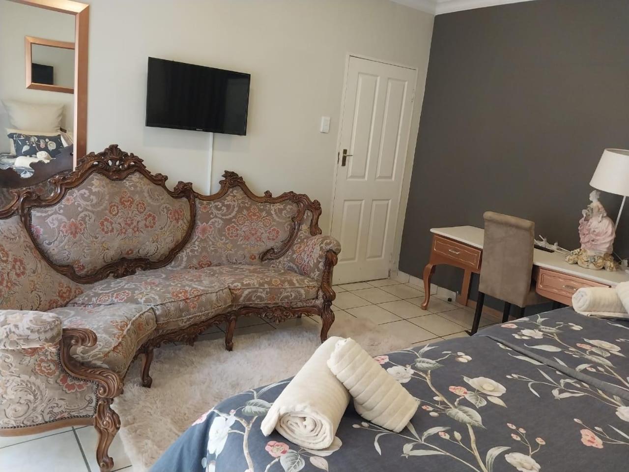 The Elephant Room At Frederick'S Place Pretoria-Noord Extérieur photo