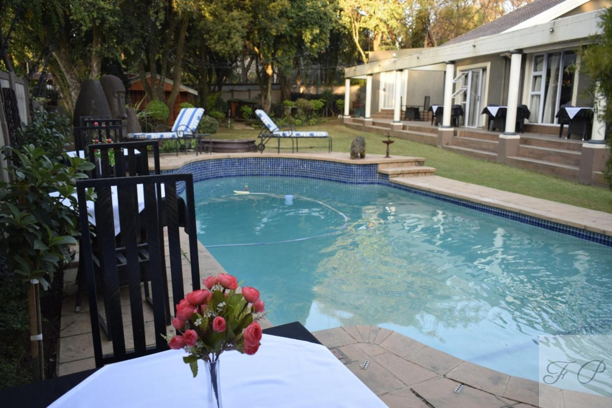 The Elephant Room At Frederick'S Place Pretoria-Noord Extérieur photo